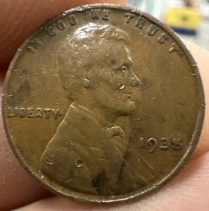 1935 Lincoln Wheat Cent Die chip filled 5. Error Coins From Estate Sale. - Picture 1 of 4