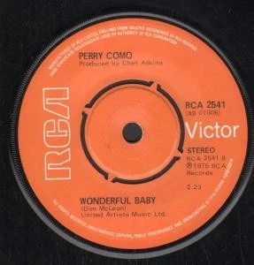 Perry Como World of Dreams 7" vinyl UK Rca 1975 Four prong label design b/w - Image 1 of 1
