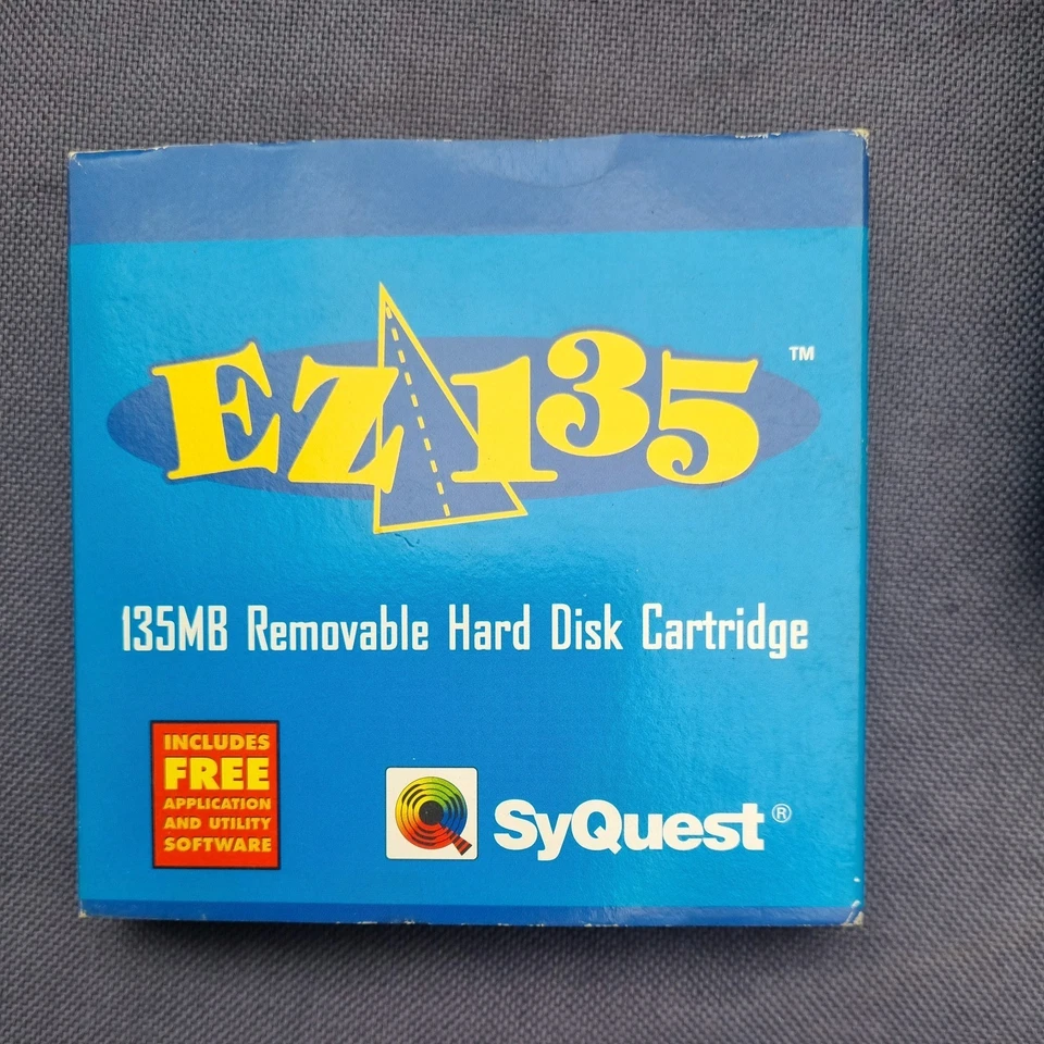 SyQuest EZ 135 Drive Removable Hard Disk Cartridges x 8 - Image 1 of 2
