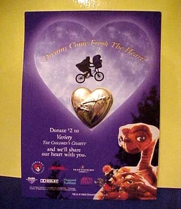 ET Extraterrestre TM/Tono Dorado Forma Corazón E.T. Pin en Tarjeta - Imagen 1 de 6