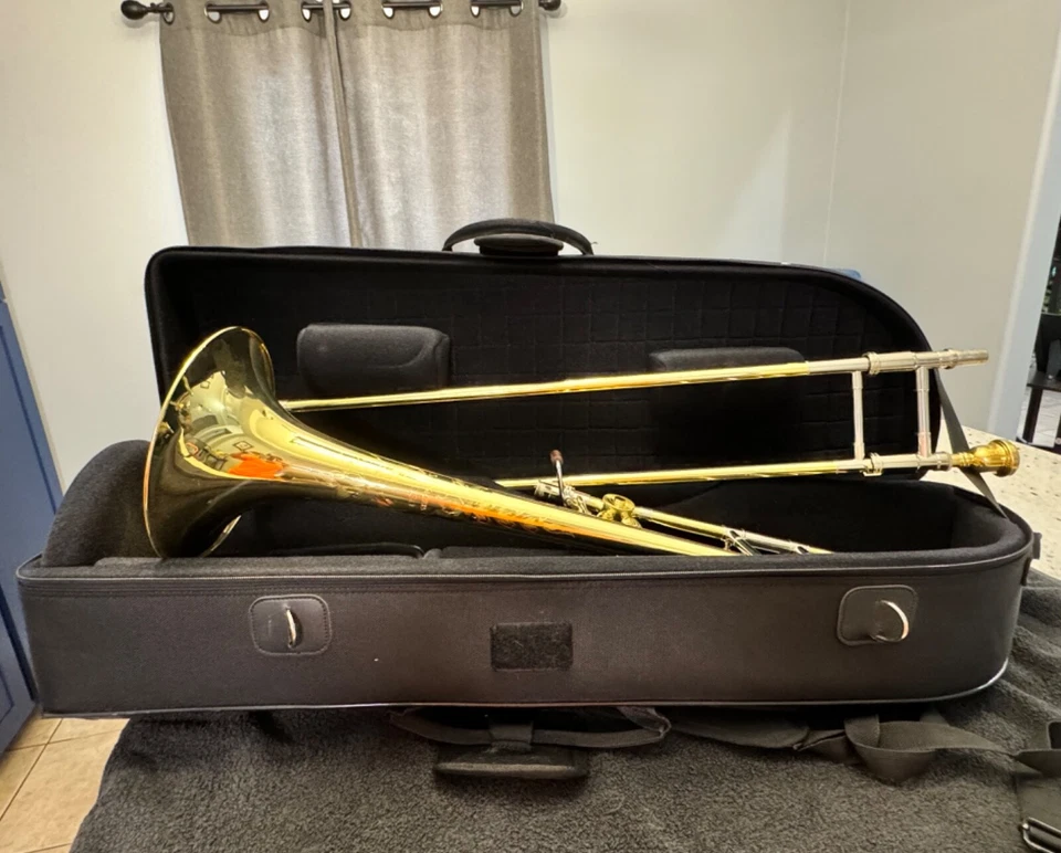 S.E. Trombón F/Bb SHIRES TBQ30R serie Q Foto 1 de 4