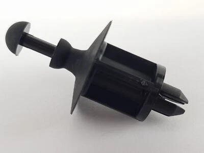 New Genuine Mazda 3 BK BL 6 GH Parcel Shelf Hanger Pin Clip BP4K-68-301A02 - image 1 of 4