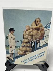 DE COLECCIÓN POSTAL FINN AIR PIEL LYX MODA ABRIGO AEROLÍNEA FINLANDIA AÑOS 60 - Imagen 1 de 6