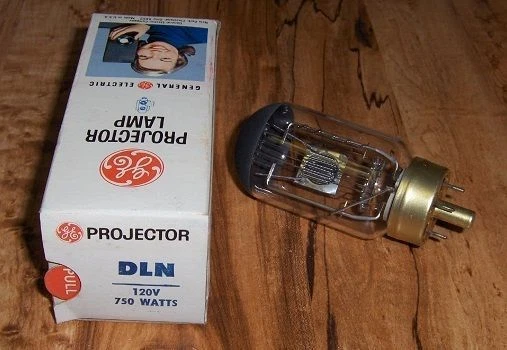 FOTO DLN, PROYECTOR, ESCENARIO, ESTUDIO, BOMBILLA LÁMPARA A/V ***ENVÍO GRATUITO*** Foto 1 de 1