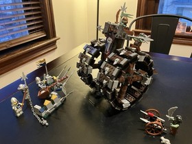 Lego Castle #7041 &ldquo;Troll Battle Wheel&rdquo; (2008), Used, Very Good Cond., Complete