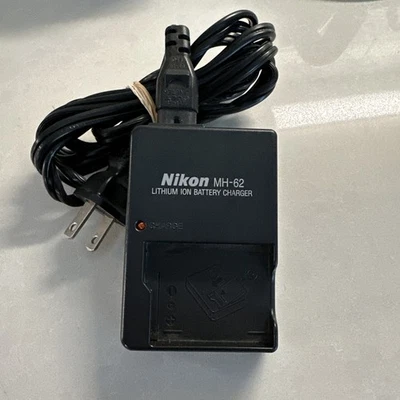CARGADOR DE BATERÍA NIKON MH-62 PARA CÁMARAS DIGITALES COOLPIX P1 P2 S1 Y S3 Foto 1 de 2