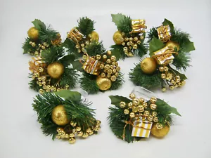 9 Stück Weihnachten Urlaub Tisch Serviettenringe Kiefer Gold Kugel Stechpalme Beeren Geschenkbox - Bild 1 von 4