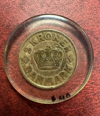 1925 Denmark Encased 2 Kroner Aluminum Bronze Coin #GB27 - Image 1 of 2