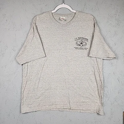 Camisa De Colección Paracaidista de Estados Unidos Para Hombres Grande Gris 82ª Batalla Aerotransportada de las Ardenas Foto 1 de 4