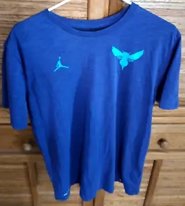 Nike Dri Fit Charlotte Hornets Hombres Camiseta Grande Camiseta Jumpman Logo Púrpura - Imagen 1 de 4