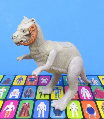Vintage Star Wars TaunTaun Open Belly 1981 Kenner The Empire Strikes Back Cover