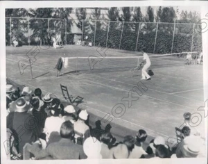 1934 Miami Biltmore Tennis Match with Bryan Grant & Frank Shields Press Photo - Picture 1 of 2