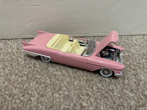 Solido No.4500 1957 Cadillac Biarritz Eldorado Car - Scale 1:43 - Picture 1 of 11