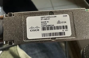 Câble cuivre à connexion directe Cisco QSFP-H40G-CU2M 40GBASE-CR4 QSFP - Photo 1/2