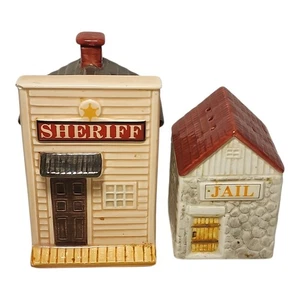 Vintage Sheriff And Jail House Salt And Pepper Shaker Set 1992 H &HD Brand - Picture 1 of 10