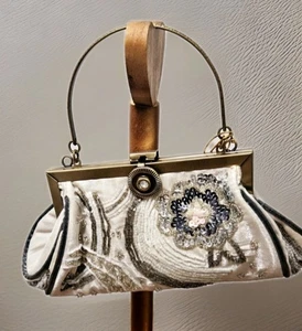 Vintage Leko London White Bridal Sequined Floral Clutch Bag Handbag new w tags - Picture 1 of 8