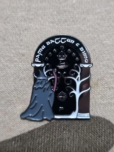 Herr der Ringe Gandolf "Speak Friend &Enter" Moria Emaille Anstecknadel Hutnadel Anstecker* - Bild 1 von 3