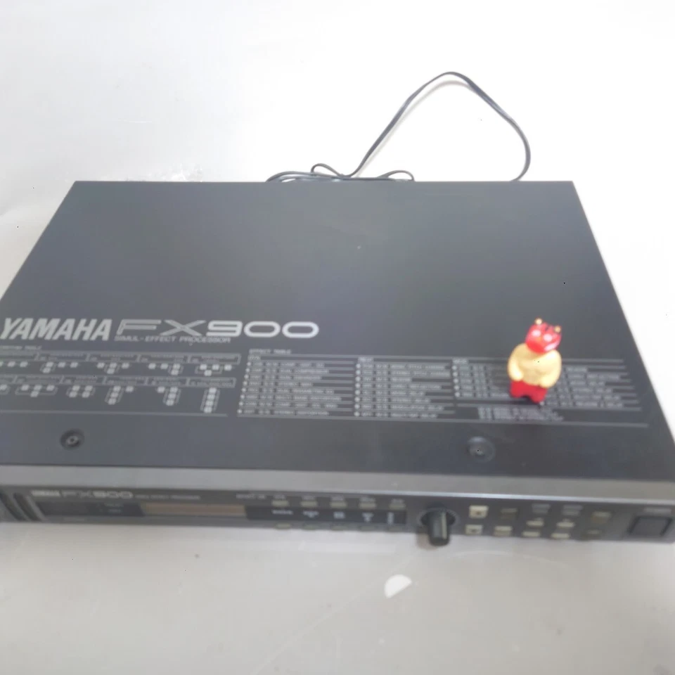 YAMAHA FX900 Vintage SIMUL Effects Processor Multi Effects excellent free shippi - Image 1 of 4