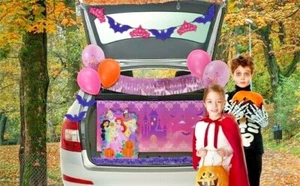 NEW - Halloween Trunk Or Treat Kit 200 Pieces - Disney Princess - Picture 1 of 3