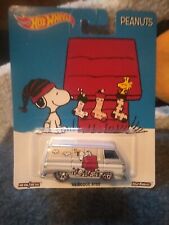 2016 Hot Wheels Peanuts Pop Culture 66 Dodge A100 Snoopy