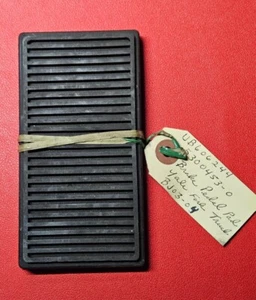 Yale 53004530 Brake Pedal Pad For Fork Truck 5-1/4" x 2-3/4" - NEW - Picture 1 of 4
