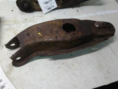 Passenger Front Lower Control Arm for 1964 Buick Electra Convertible - Imagem 1 de 4