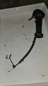 TroyBilt TB22 string trimmer control handle - Picture 1 of 4