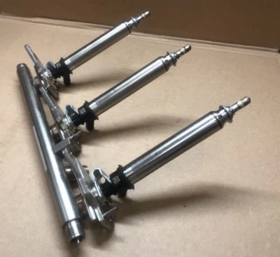 Mercedes-Benz GL 450 2016 juego de rieles de combustible con inyectores derecho A 2760702295 Foto 1 de 4