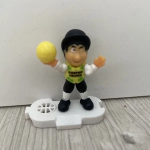 Boston Celtics Lucky The Leprechaun Maskottchen Mini Figur Kinder Joy NBA - Bild 1 von 1