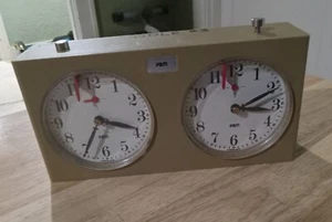 Vintage CHESS Tournament CLOCK PBM Yugoslavia Wound Movement - Works - Picture 1 of 6