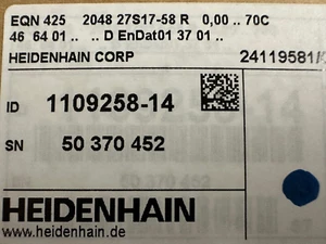 HEIDENHAIN EQN 425 2048 line rotary encoder 605381-14 ID 1109258-14 new in box - Picture 1 of 3