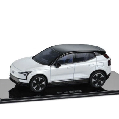 wonderful brandnew diecast-modelcar 1/43 VOLVO EX30 2024  - crystal white - lim. - Image 1 of 2