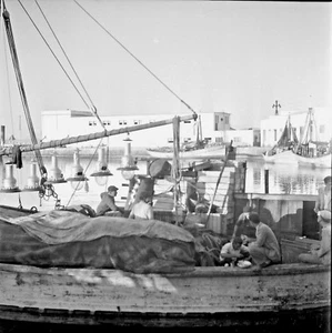 ALGÉSIRAS c. 1950 - Bateaux Port de Pêche Espagne - Négatif 6 X 6 - ESP 413 - Picture 1 of 1
