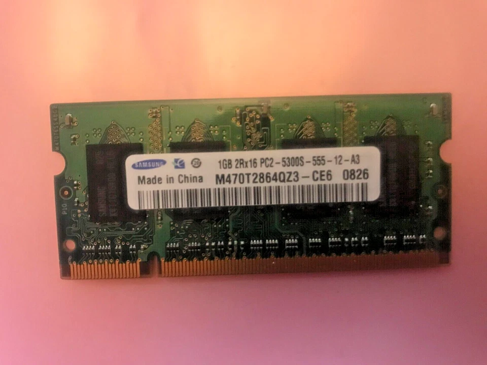 SAMSUNG 1GB 2Rx16 PC2-5300S DDR2-800 200-PIN DIMM M470T2864QZ3-CE6 - Image 1 of 2