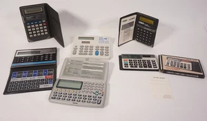 6-tlg. Konvolut ältere Taschenrechner Datenbanken etc. Sharp Schneider usw. - Afbeelding 1 van 8