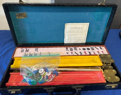 Vintage Mahjong set - Cardinal Industries 166 Catalin Tiles 5 Bakelite trays - Image 1 of 4