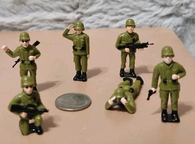 Galoob 1997 escuadrones de batalla pelotón de combate 6 sueltos muy raros y difíciles de encontrar soldados de juguete Foto 1 de 4