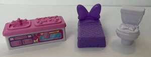 Disney Junior Minnie Mouse Ultimate Mansion Replacements Kitchen, Bed, & toilet - Picture 1 of 9