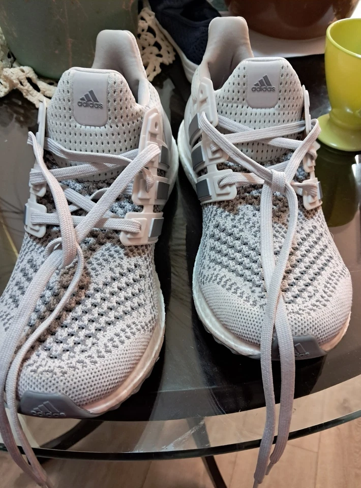 Adidas Ultraboost 1.0 женский размер 7 кроссовки белый спортивные кроссовки - Изображение 1 из 4