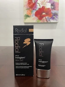 Rodial Instaglam Hauttönung 1,4oz/40ml Neu im Karton - Bild 1 von 5