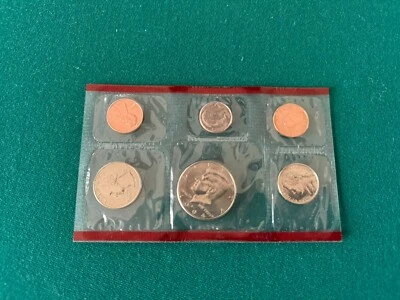 1994 MINT SET - UNC - DENVER MINT SET - Image 1 of 4