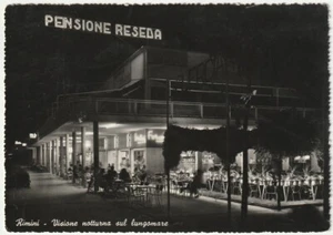 RIMINI - VISIONE NOTTURNA SUL LUNGOMARE - PENSIONE RESEDA - VIAGG. 1955 -52541- - Bild 1 von 1