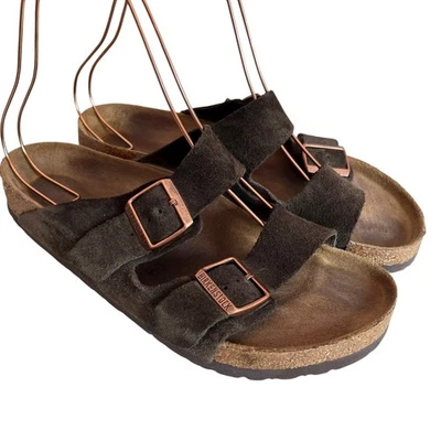Birkenstock Arizona Sandalias EU 42 Ancho EE. UU. Hombres 9 9.5 Marrón Oscuro Gamuza Correas Foto 1 de 4