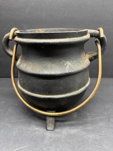 6” small Cast Iron Three Leg Cauldron Kettle smelting pot Very Heavy - Picture 1 of 6