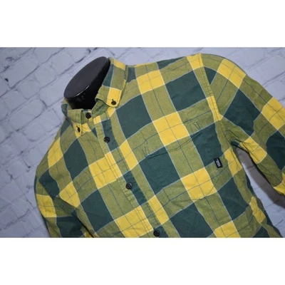 Vans Off The Wall Shirt Mens Size Medium Button Down Green Yellow Plaid Cotton   - Image 1 of 4