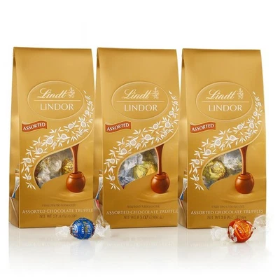 Трюфели шоколадные конфеты Lindt Lindor в ассортименте, 8,5 унции Сумка (комплект) - Изображение 1 из 2