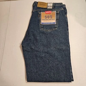 Vintage Herren Levi 505 normale Passform orangefarbenes Etikett hergestellt in den USA neu mit Etikett 42 x 32 - Bild 1 von 10