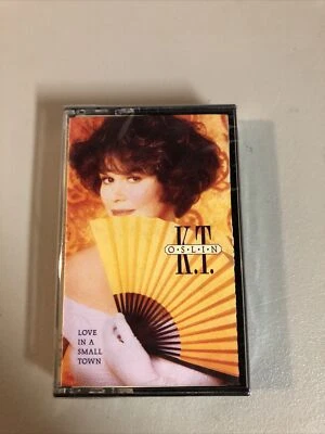 KT Oslin любовь в маленьком городе, кассета RCA 1990 BMG музыка новый запечатанный - Изображение 1 из 3