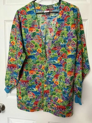 SCRUBS Ladies Scrub Jacket Size Small Houses Among Palm Trees - Image 1 of 3