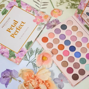 Profusion - Petal Perfect Palette - Picture 1 of 3